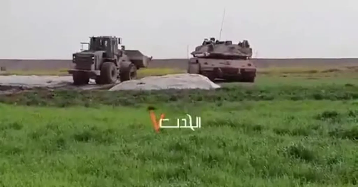 Son dakika: İnsanlığın bittiği an! İsrail askeri cenazeyi buldozerle sürükledi... | Video