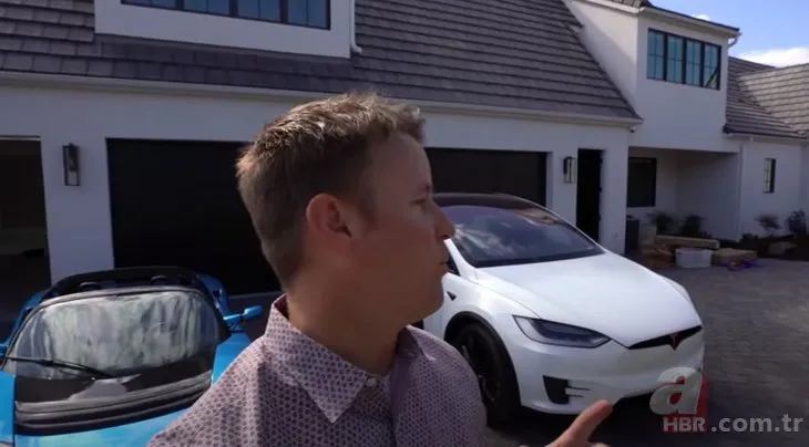 Tesla markalı arabanın koltuğunu kesip biçtiler! İçinden bakın neler çıktı?