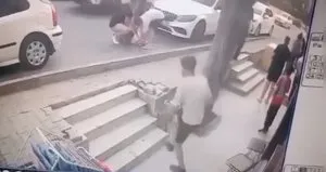 Tek yumrukla gelen ölüm! Dehşet anları kamerada