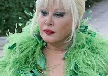 Muazzez Abacı'ya hırsız şoku!