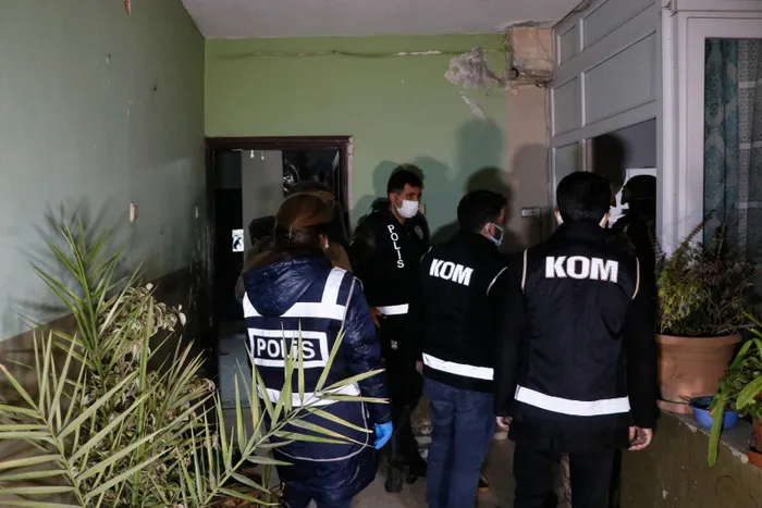 Adana'da yılbaşı öncesi 'torbacı' operasyonu - 3