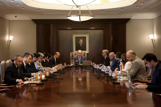 Başbakan Yardımcısı Kurtulmuş: Türkiye kendi ekseninde, kendisini tahkim eder - 1