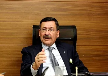 Melih Gökçek, CHP'li eski vekile açtığı davayı kazandı
