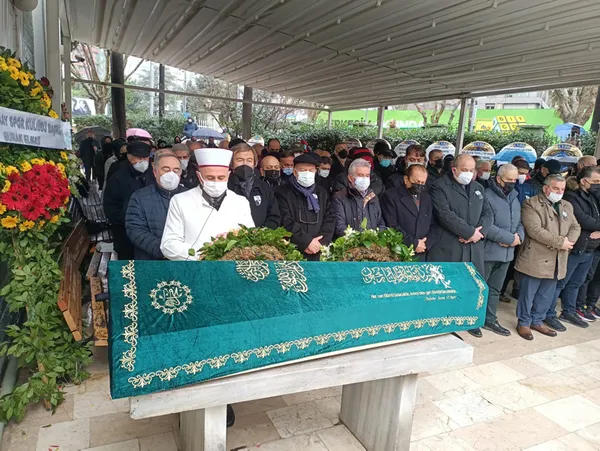 Erol Evgin’in ağabeyi son yolculuğuna uğurlandı