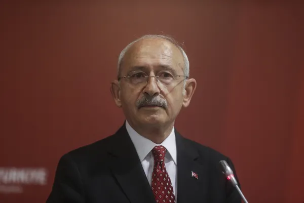 vatandasin-refahina-karsilar-kilicdaroglu-simdi-de-konut-projesinden-rahatsiz-olup-kin-kustu-1663255921161.jpg Vatandaşın refahına karşılar! Kılıçdaroğlu şimdi de konut projesinden rahatsız olup kin kustu - 10