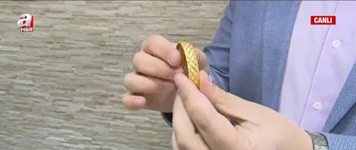 Tezgahtaki altınlardan hangi taraftakiler sahte? Sağ mı sol mu? | Sahte bilezik nasıl anlaşılır? Canlı yayında anlattı