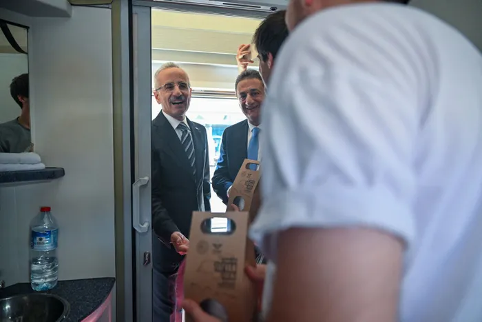 Turistik Tatvan Treni ikinci seferine törenle başladı - 5