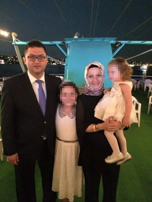 kagithanede-2-cocuk-annesinin-kahreden-olumu-cam-silerken-dustu-kocasinin-son-bakisi-bogazlari-dugumledi-kizin-1659966648094.jpg Kağıthane’de 2 çocuk annesinin kahreden ölümü! Cam silerken düştü, kocasının son bakışı boğazları düğümledi, kızının feryadı yürek yaktı - 2