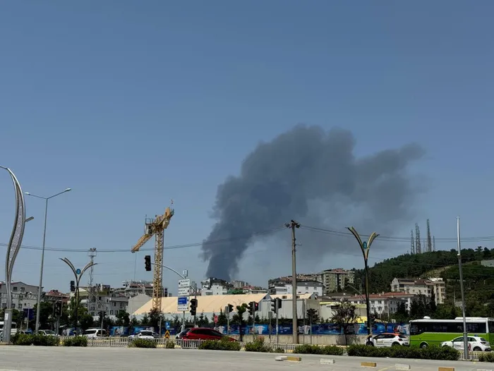Son dakika | Kocaeli palet fabrikasında yangın paniği! - 1