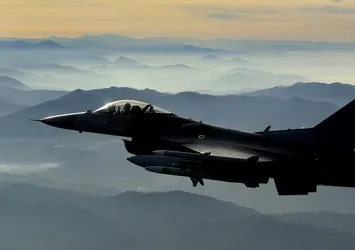 Son dakika: Kuzey Irak'a hava harekatı