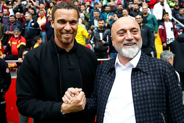 besiktasta-rosier-ve-montero-derbide-yok-valerien-ismael-rosierin-sari-karti-kabul-edilemez-1651423482733.jpg Beşiktaş'ta Rosier ve Montero derbide yok! Valerien Ismael: Rosier'in sarı kartı kabul edilemez - 3