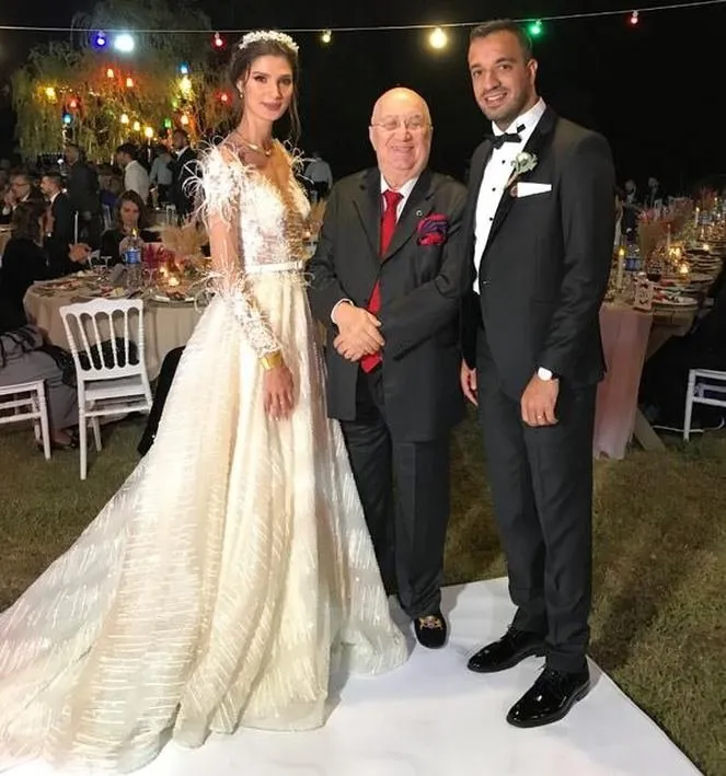Best Model Gizem Kayalı ile Murat Binici dünyaevine girdi
