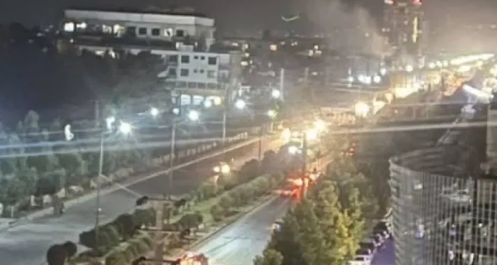 baskent-kabildeki-rus-elciliginin-yakininda-patlama-1719259996789.jpeg Başkent Kabil'deki Rus Elçiliği yakınında patlama! - 1