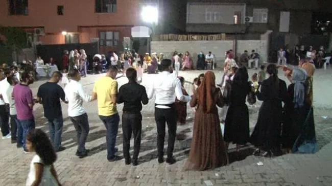 Doğu ve Güneydoğu Anadolu Bölgesi'nde koronavirüs döneminde 180 bin korsan düğün yapıldı - 4