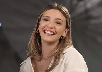 Melisa Döngel'den ters köşe! Berk Atan ile samimiyeti ilerletti