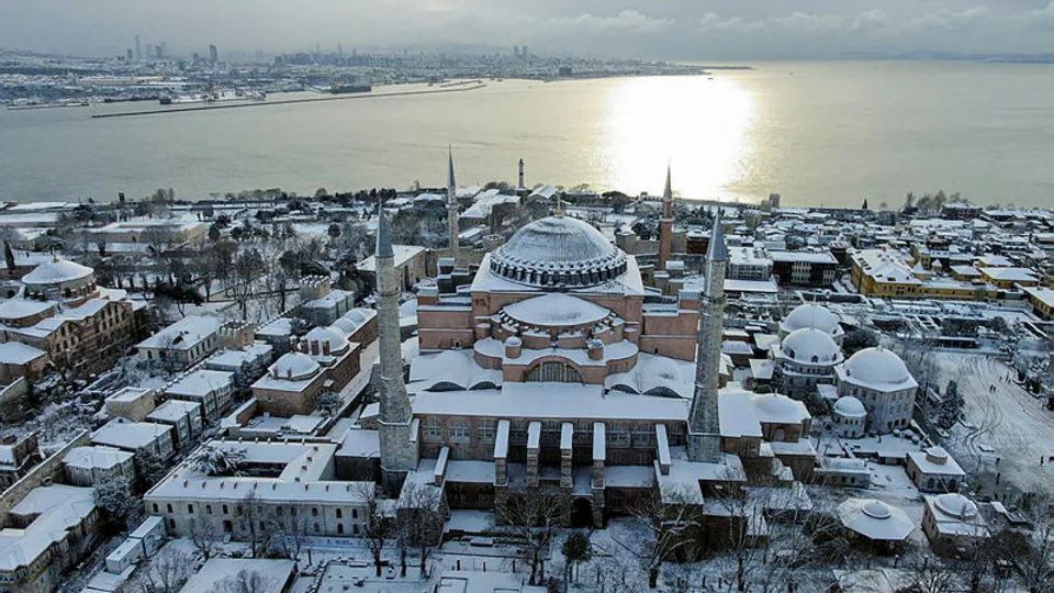 Türkiye kar altında! Onlarca şehirden enfes kar manzaraları