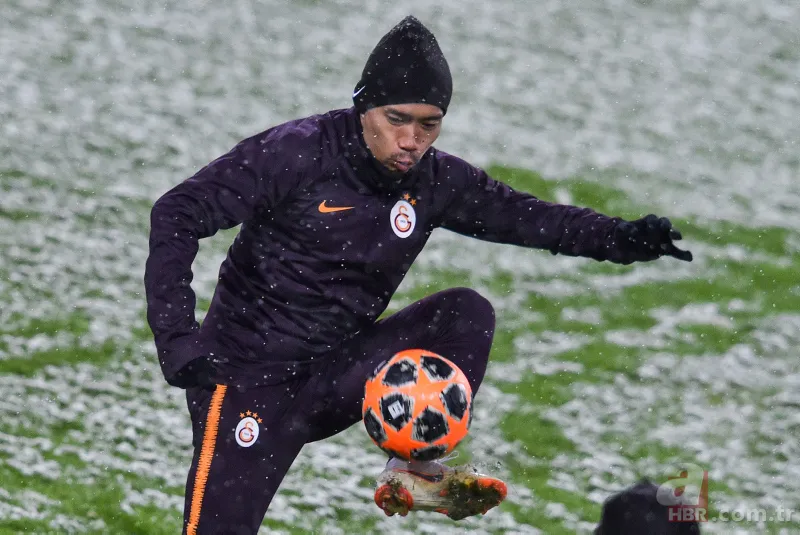 Galatasaray'ı bekleyen tehlike! İşte Lokomotiv Stadı'nın son hali 23