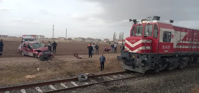 Afyonkarahisar’da tren aracı 200 metre sürükledi: 1 ölü