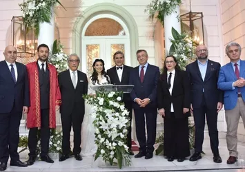 Bir kasetle gelen CHP liderliği kabusa dönüştü! Dolarla makam satılan partide bu kaçıncı skandal?