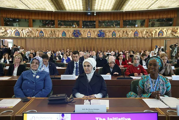 Emine Erdoğan İsviçre'de ikili temaslarda bulundu - 1