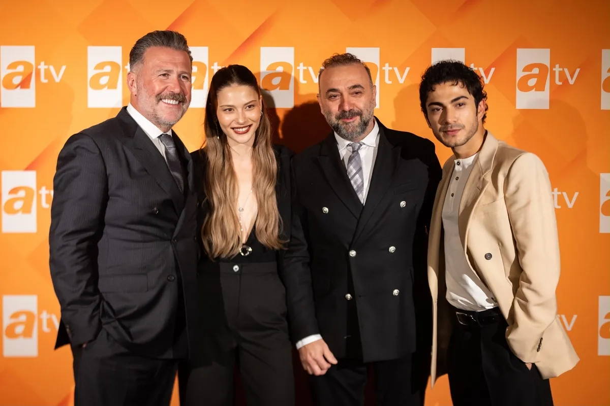 atvnin-yeni-dizileri-cannesda-bulustu-1792009067527.jpg ATV'nin yeni hikayeleri Cannes'da buluştu! MIPCOM'un ilk gününde 4 büyük yapım özel gösterimle tanıtıldı - 5