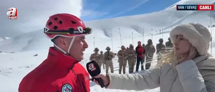 vanda-nefes-kesen-cig-tatbikati-a-haberde-jak-timleri-ve-komandolar-teyakkuzda-1770713282067.jpeg Van'da nefes kesen çığ tatbikatı A Haber'de: JAK timleri ve komandolar teyakkuzda - 1