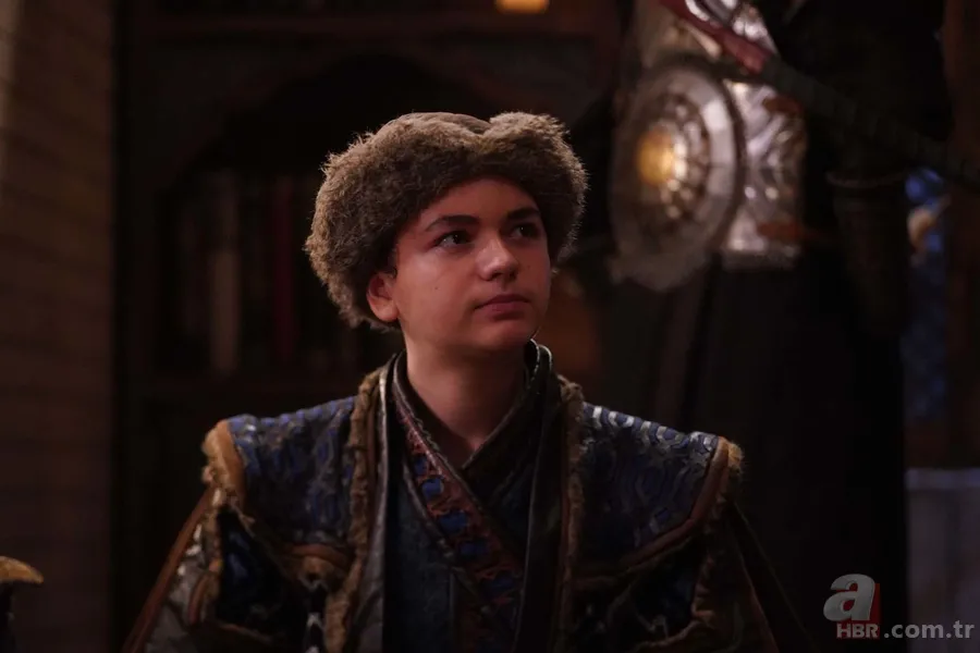 Kuruluş Osman’da heyecan dorukta! Sultan Alaeddin Osman Bey’in ölüm fermanını veriyor 4