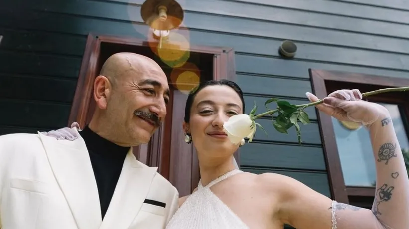Eşiyle yaş farkı şaşırtmıştı! Melike Şahin'den romantik kutlama