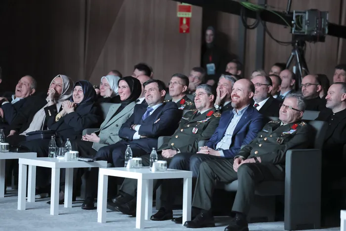 milli-sihalarin-oncu-ismi-ozdemir-bayraktar-anisina-belgesel-hazirlandi-1770475945226.jpg Milli SİHA'ların öncü ismi Özdemir Bayraktar anısına belgesel hazırlandı - 2