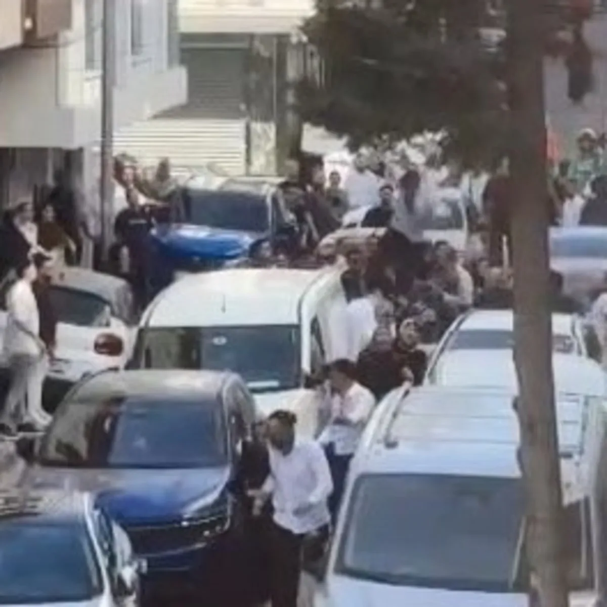İstanbul'da gelin alma kavgasına biber gazlı müdahale