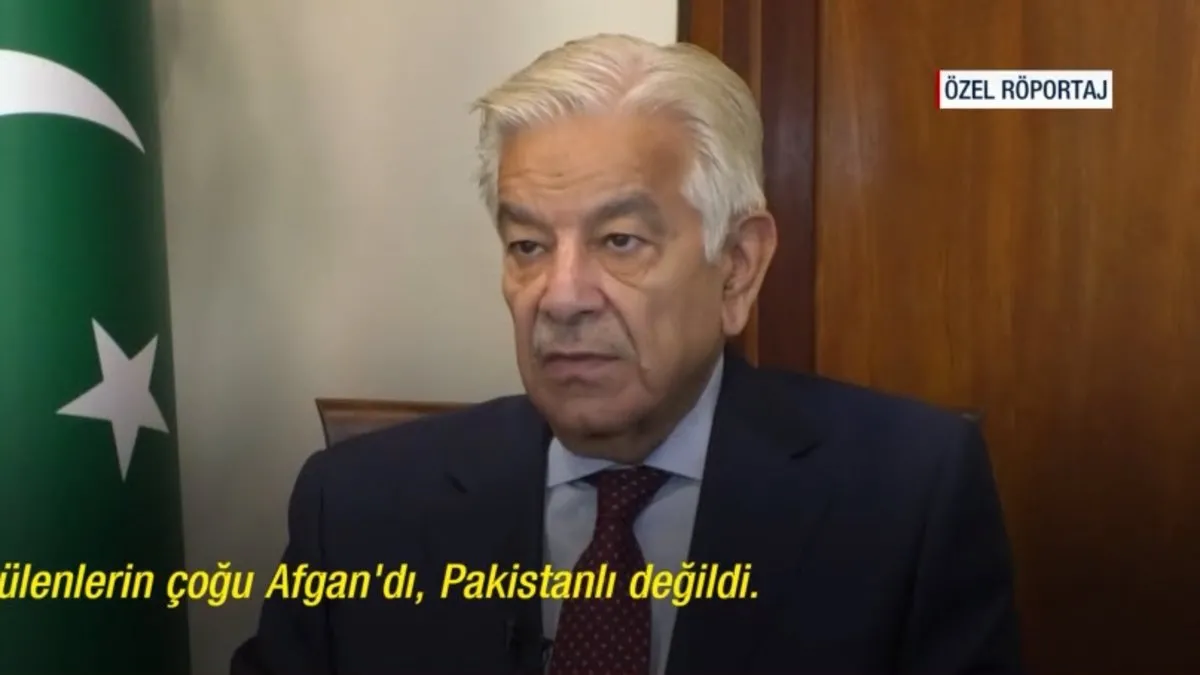 Pakistan Savunma Bakanı Muhammed Asif A Haber'de: Çatışmaların temel sebebi Afganistan'ın sınır ihlali