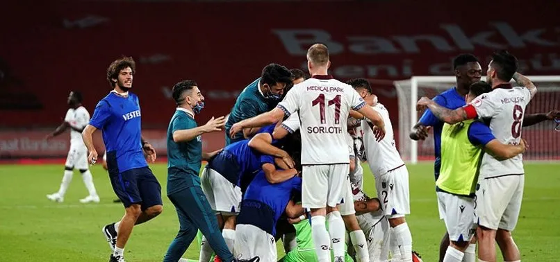 Bakan Kasapoğlu'ndan Trabzonspor için tebrik mesajı