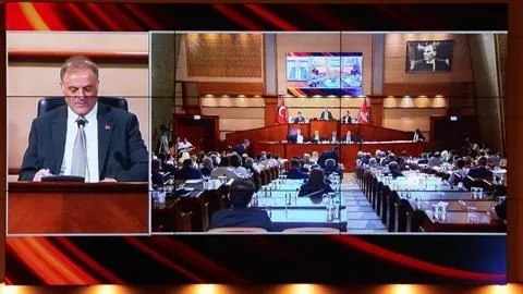 chpli-ibbden-dikkat-ceken-indirimli-kart-karari-30-yas-siniri-geldi-1720726467745.jpeg CHP'li İBB'den tepki çeken indirimli kart kararı! 30 yaş sınırı geldi - 2