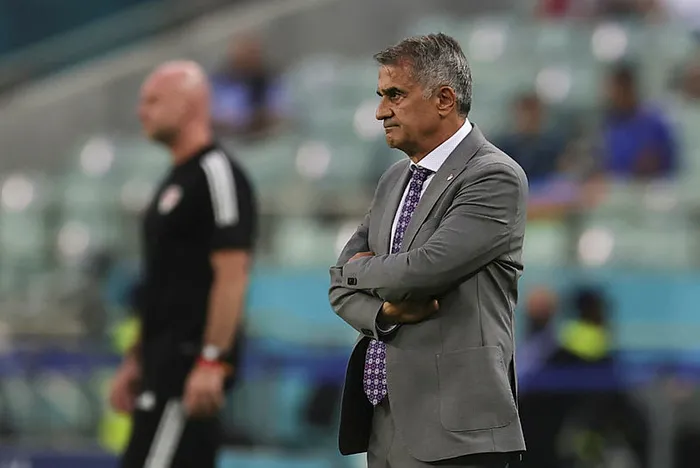 Şenol Güneş'ten İsviçre maçı öncesi flaş karar! 5 ismi yedek kulübesine çekiyor | İşte Türkiye'nin muhtemel 11'i - 1