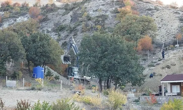 ankarada-aile-ici-infaz-olayinda-yeni-gelisme-kendi-mezarini-kazdirmis-1634893010116.jpg Ankara’da aile içi ‘infaz’ olayında yeni gelişme! Kendi mezarını kazdırmış - 2
