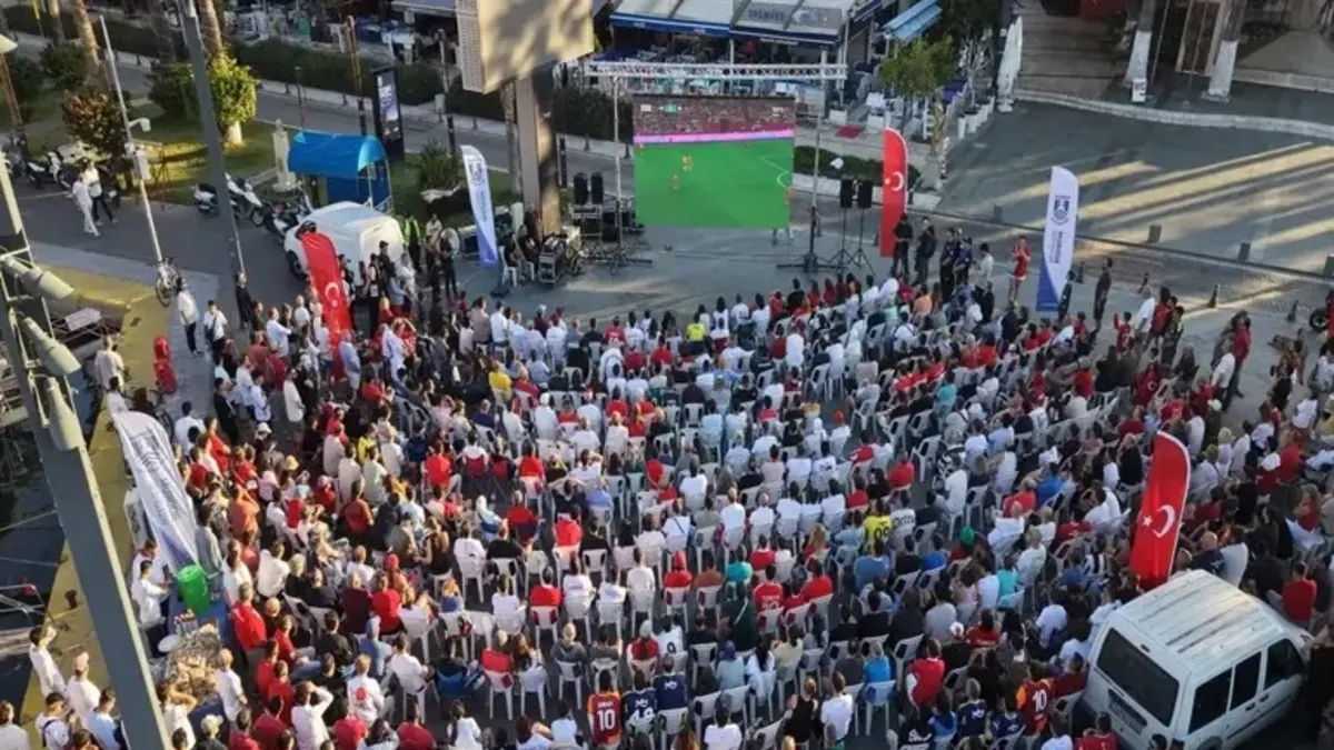 İçişleri Bakanlığı'ndan YKS talimatı! Dev ekranda milli maç yayınları iptal ediliyor
