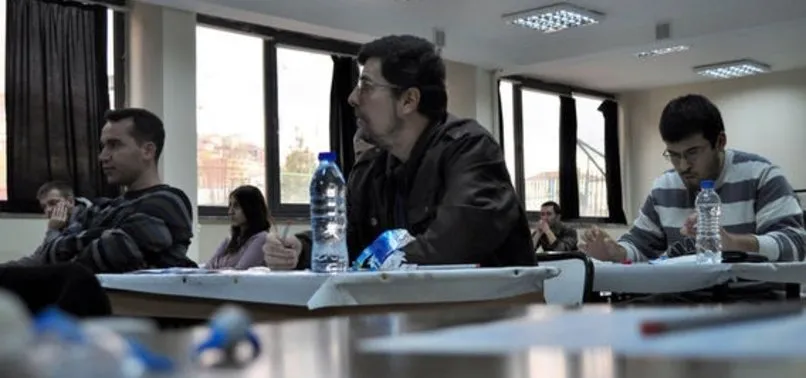 AÖL sınavı ne zaman, saat kaçta? AÖL sınav giriş belgesi çıkarma