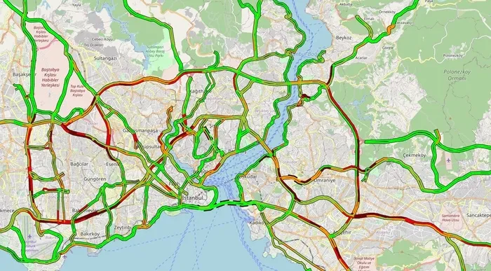 Son dakika: Kar ve yağmur etkisi! İstanbul'da trafik yoğunluğu yüzde 70'e çıktı - 1