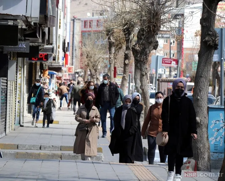 Gençlerde koronavirüs vaka artışının 3 nedeni ortaya çıktı