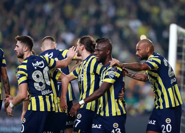fenerbahce-basaksehir-maci-canli-izle-28-eylul-canli-mac-izle-fb-basaksehir-maci-hangi-kanalda-sifresiz-mi-1695917436388.jpg FENERBAHÇE - BAŞAKŞEHİR MAÇ SONUCU | 28 Eylül 2023 Fenerbahçe - Başakşehir maçı kaç kaç bitti? - 2