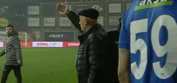 istanbulspor-trabzonspor-macinda-ilginc-anlar-istanbulspor-baskani-takimi-sahadan-cekti-1703012482197.jpg İstanbulspor - Trabzonspor maçında ilginç anlar! İstanbulspor Başkanı takımı sahadan çekti - 6