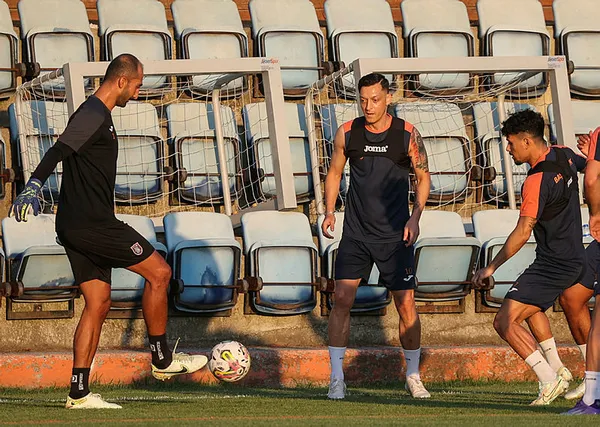 Başakşehir evinde fırsat tepti! Başakşehir - Royal Antwerp: 1-1 MAÇ SONUCU ÖZET
