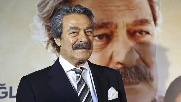 1639237361917.jpg Kadir İnanır'ın sağlık durumu nasıl? Hastaneden yeni açıklama geldi! Hayranlarını sevindirecek haber... - 2