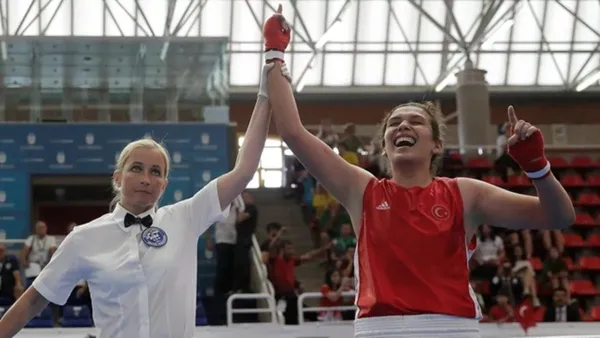 Son dakika | Dünya Kadınlar Boks Şampiyonası'nda Ayşe Çağırır bronz madalyayı garantiledi - 2