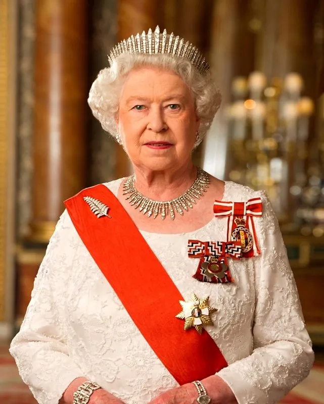 Kraliçe 2. Elizabeth villasını satışa çıkardı