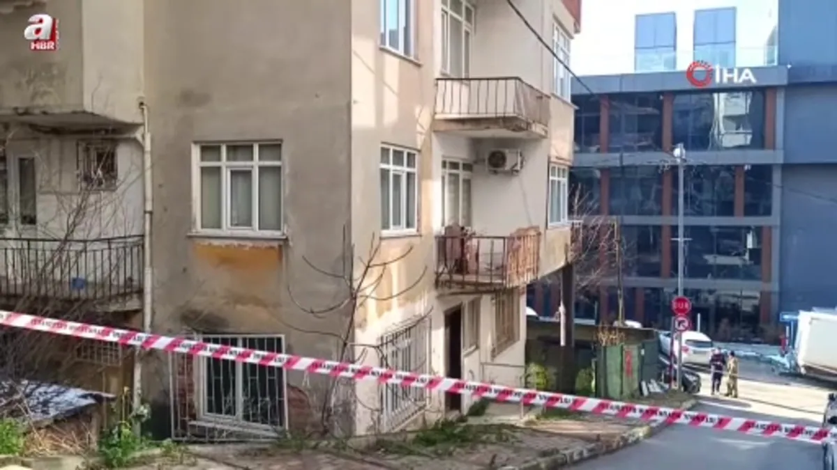 Pendik’te 3 katlı bina tahliye edildi