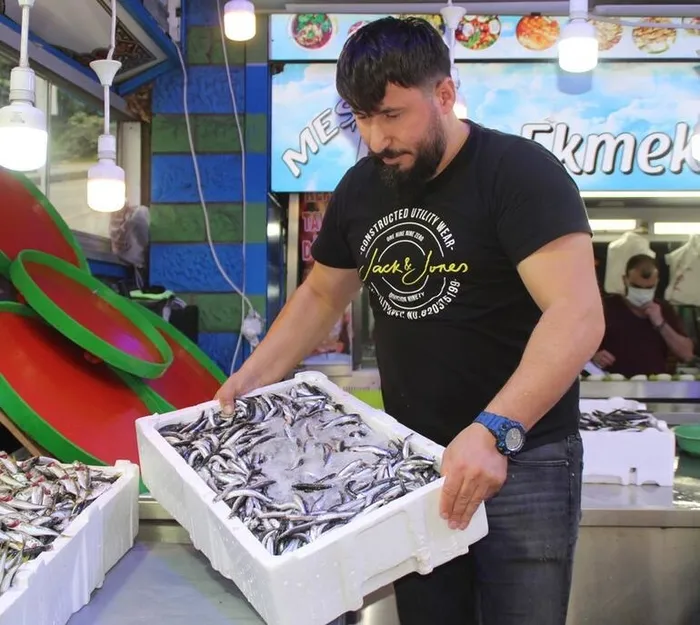 İstavritin kilosu 5 liraya düştü! Vatandaş kasayla almaya başladı