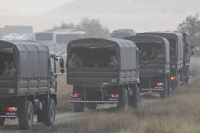 gurcistanda-dusen-ucaga-dair-7-soru-7-cevap-tum-detaylar-belli-oldu-msbden-aciklama-1763025822158.jpeg Kazanın yaşandığı bölgede yapılan incelemeler tamamlandı (AFP)