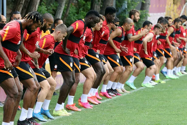 Galatasaray PSV maçı ne zaman, hangi gün? 2021 Şampiyonlar Ligi GS PSV rövanş maçı hangi kanalda? - 1
