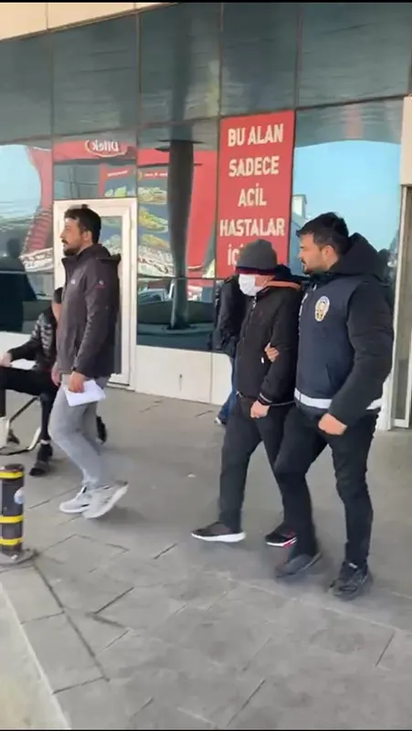 1673235539401.jpg 4.5 milyonluk vurgunda yakayı ele verdi! 19 yıllık firar bankada sona erdi - 8